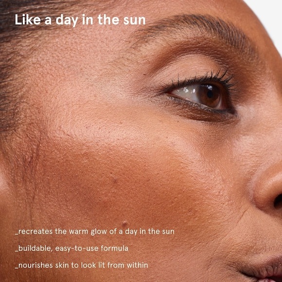 Glossier Solar Paint Luminous Bronzer Crème in Ray, 0.5 fl. Oz. / 13 mL. - Picture 12 of 16